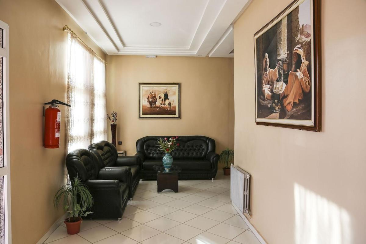 Hotel La Pomme Zaida Luaran gambar