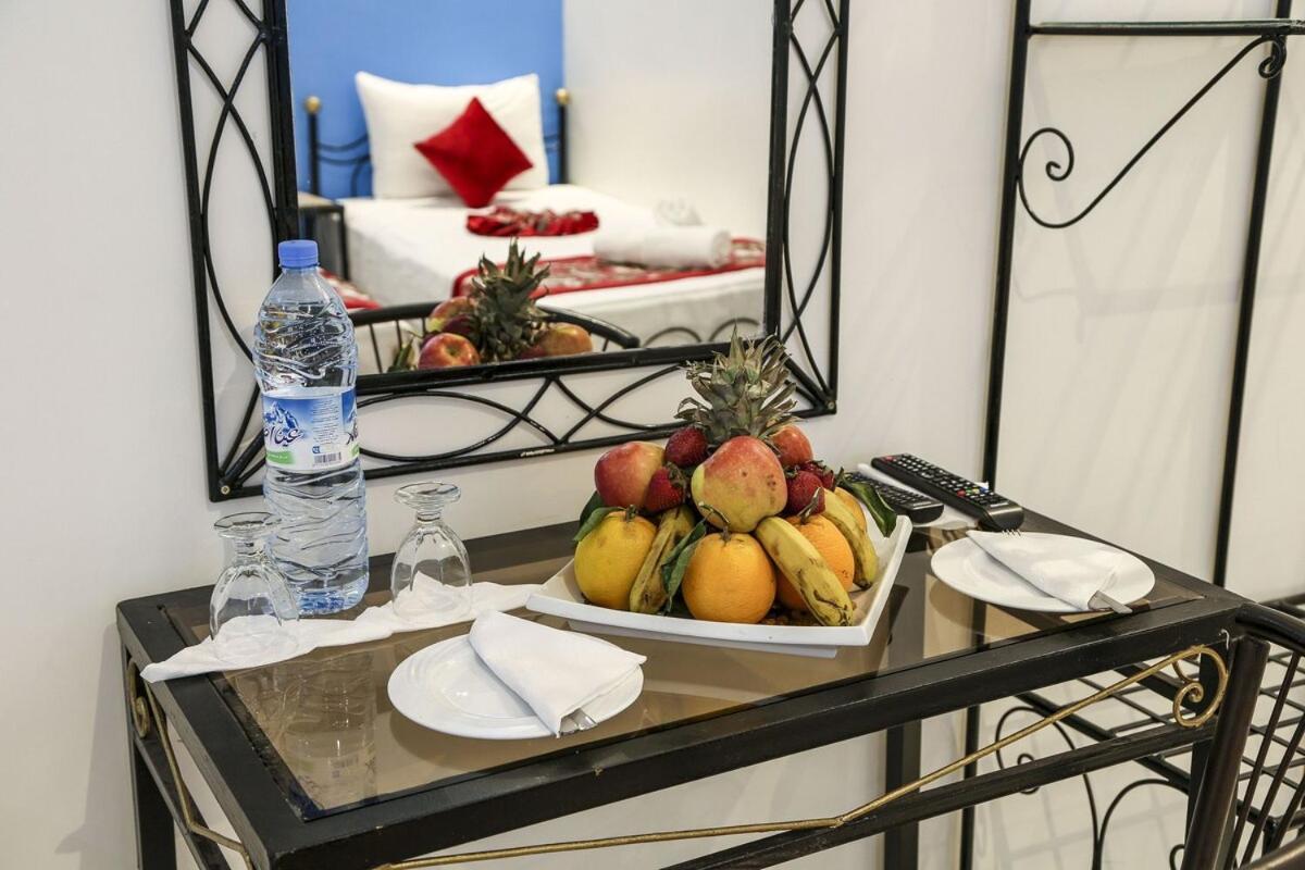 Hotel La Pomme Zaida Luaran gambar